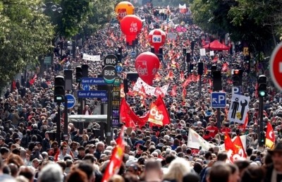 Francia: protestas contra Macron; cae en popularidad